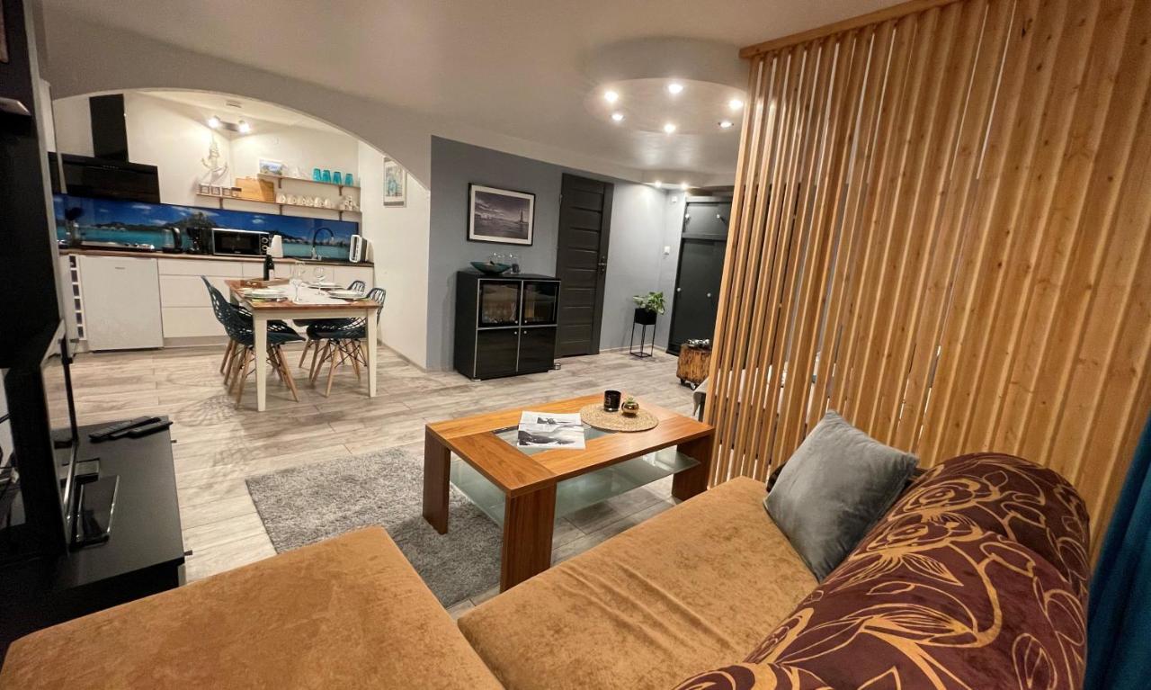 Apartamenty Pod Uwalonym Debem Jezow Sudecki ภายนอก รูปภาพ