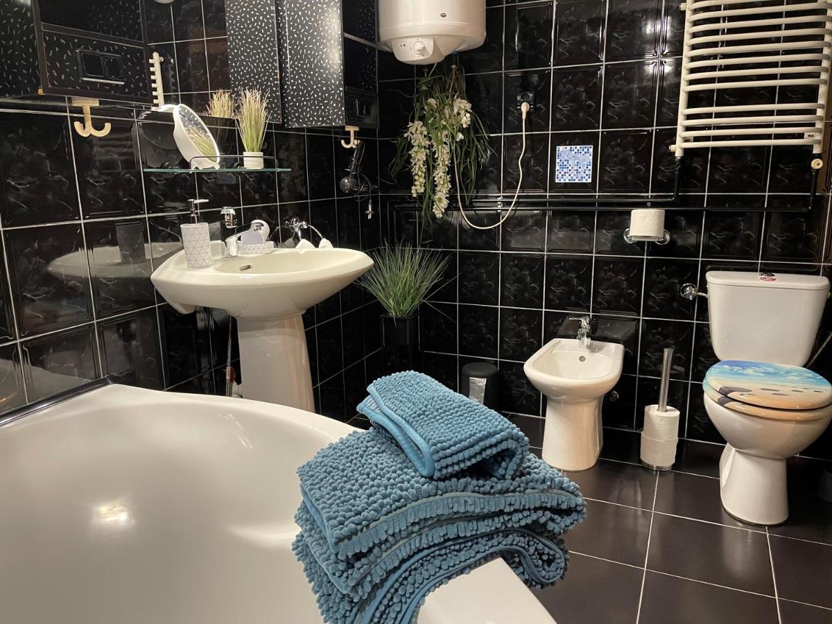 Apartamenty Pod Uwalonym Debem Jezow Sudecki ภายนอก รูปภาพ