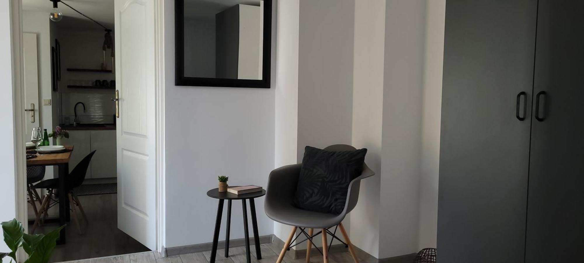 Apartamenty Pod Uwalonym Debem Jezow Sudecki ภายนอก รูปภาพ