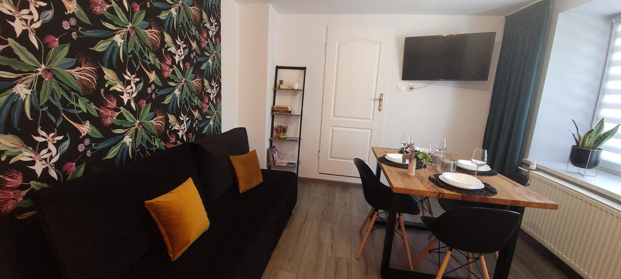 Apartamenty Pod Uwalonym Debem Jezow Sudecki ภายนอก รูปภาพ